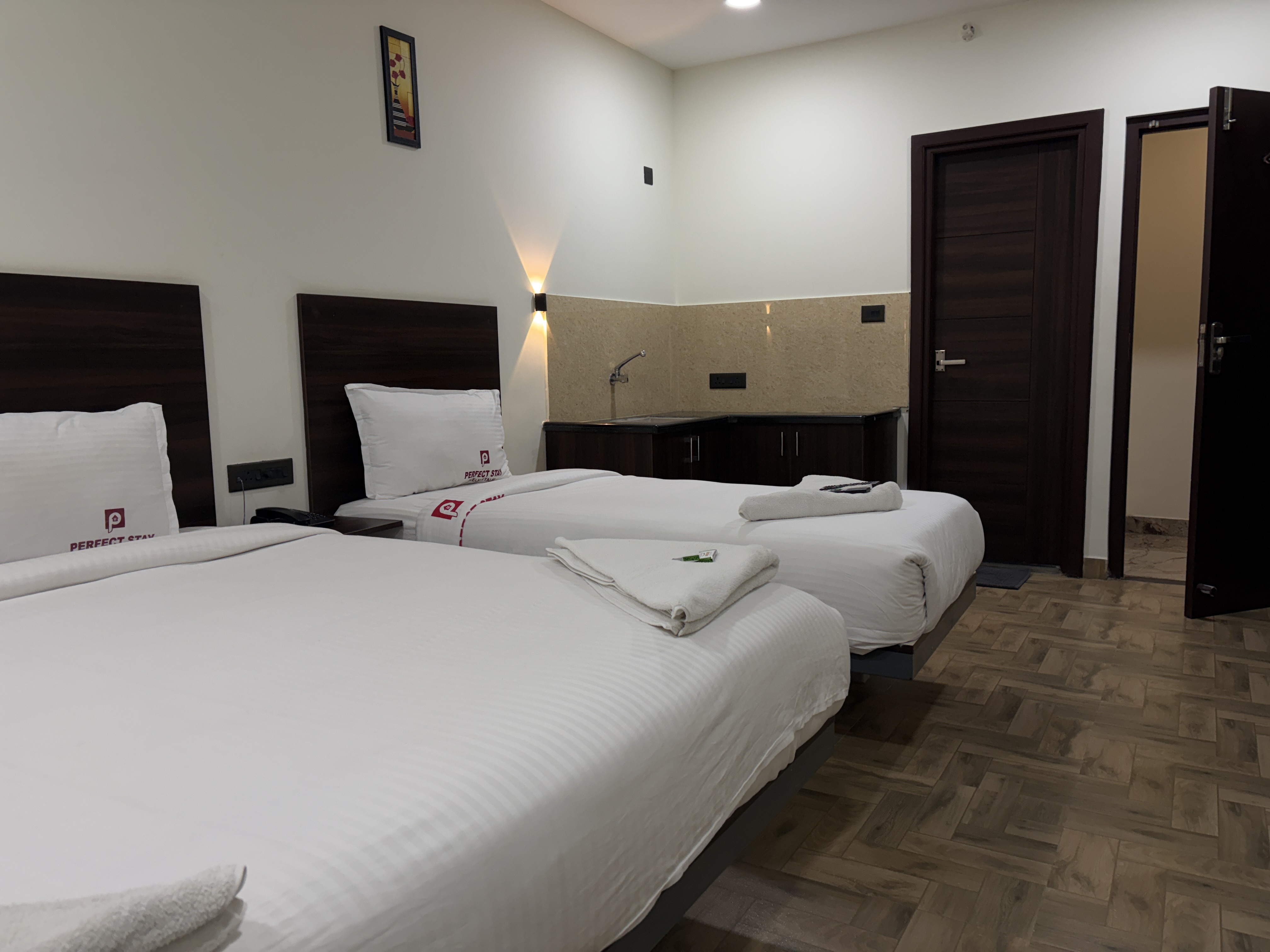 Room Detail